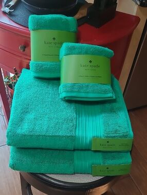 Kate Spade Secret Garden Bath Towel Set